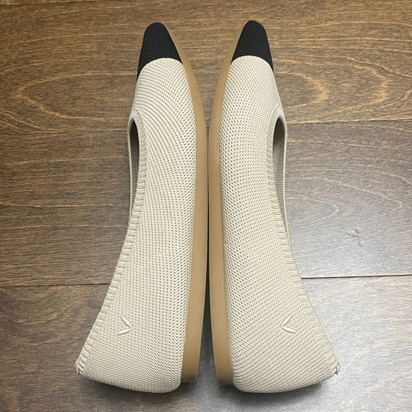 VIVAIA Beige and Black Flat - Picture 9 of 11